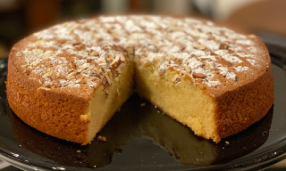 Tuscan Almond Cake