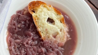 Tuscan onion soup